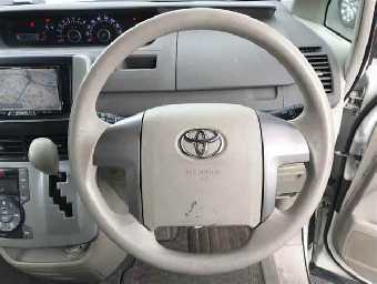 TOYOTA NOAH 2007 Image 6