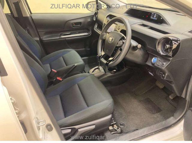 TOYOTA AQUA 2017 Image 3