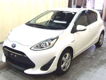 TOYOTA AQUA 2017 Image 1