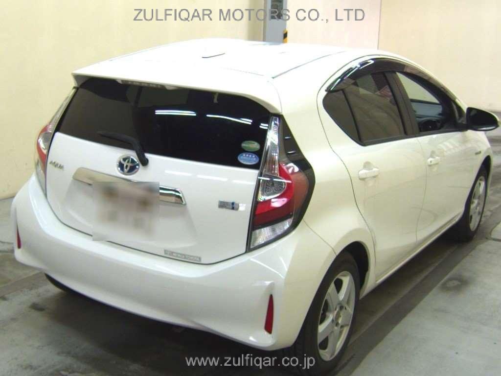 TOYOTA AQUA 2017 Image 2