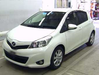 TOYOTA VITZ 2013 Image 1