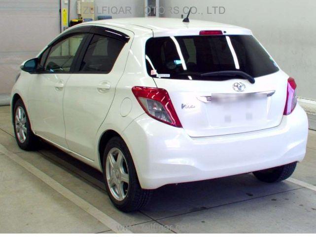 TOYOTA VITZ 2013 Image 2