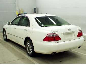 TOYOTA CROWN 2006 Image 2