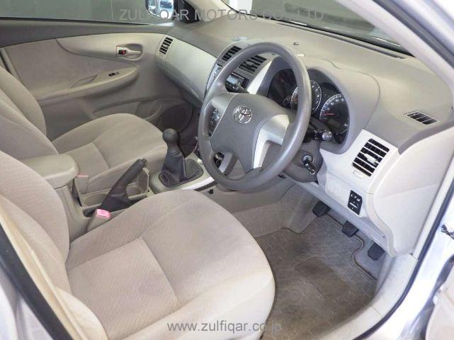 TOYOTA COROLLA AXIO 2010 Image 3