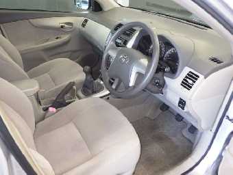 TOYOTA COROLLA AXIO 2010 Image 3