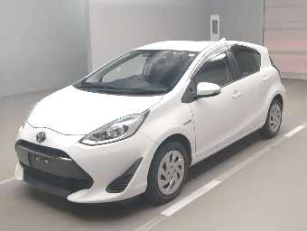 TOYOTA AQUA 2017 Image 1