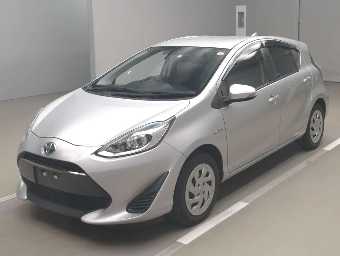 TOYOTA AQUA 2017 Image 1
