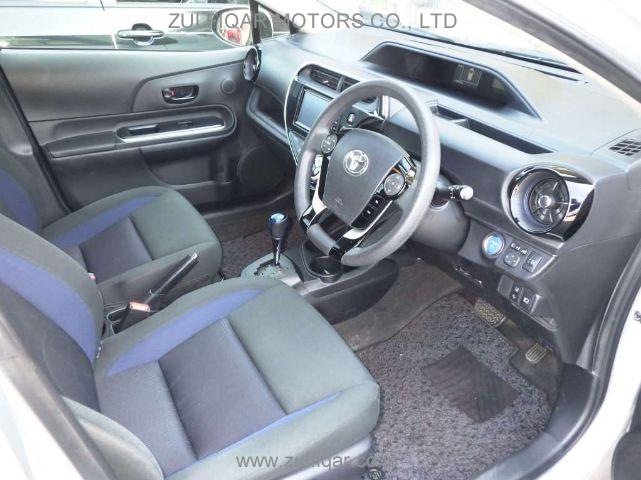 TOYOTA AQUA 2017 Image 3