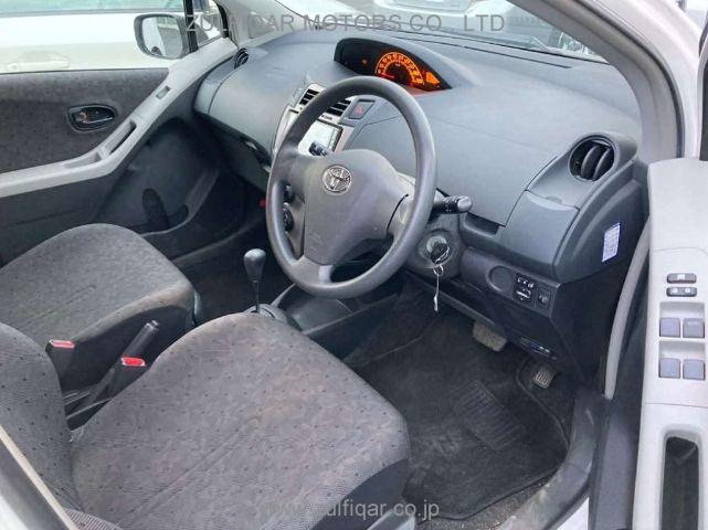 TOYOTA VITZ 2007 Image 3