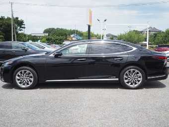 LEXUS LS 2018 Image 12