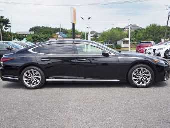 LEXUS LS 2018 Image 13