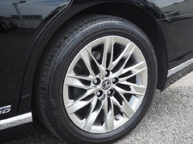 LEXUS LS 2018 Image 23