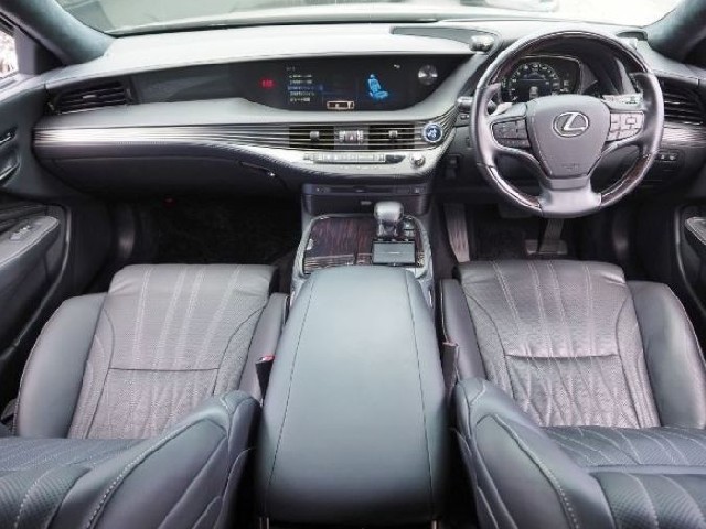 LEXUS LS 2018 Image 25