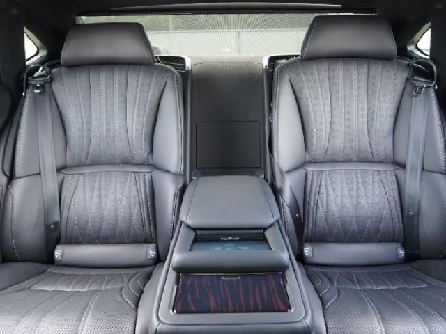 LEXUS LS 2018 Image 30