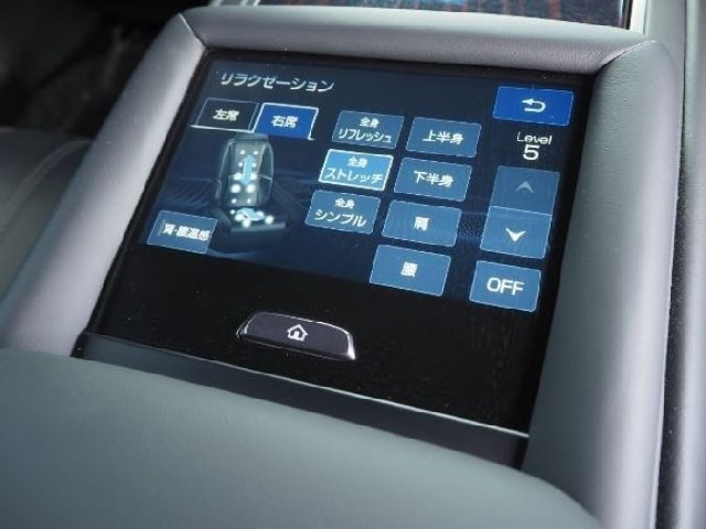 LEXUS LS 2018 Image 32