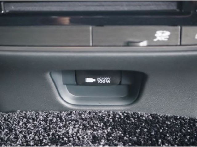 LEXUS LS 2018 Image 36