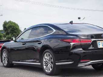 LEXUS LS 2018 Image 10