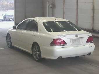 TOYOTA CROWN 2005 Image 2