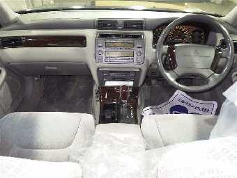 TOYOTA CROWN 1999 Image 3
