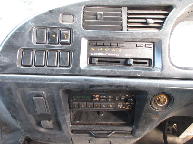 ISUZU FORWARD 1999 Image 28