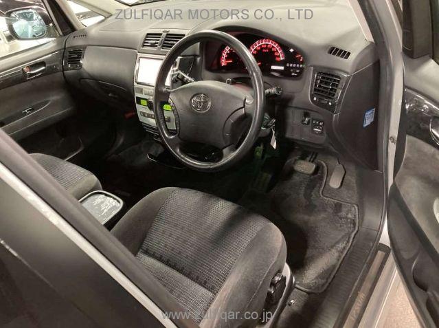 TOYOTA IPSUM 2009 Image 3