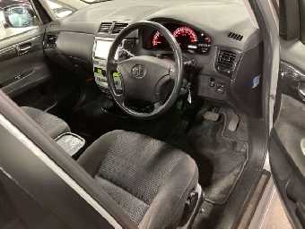 TOYOTA IPSUM 2009 Image 3