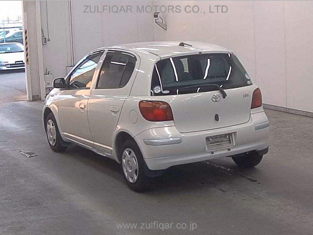 TOYOTA VITZ 2004 Image 2