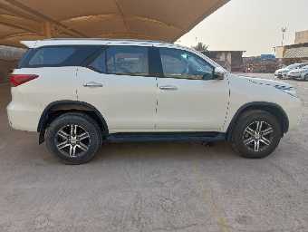 TOYOTA FORTUNER 2020 Image 6