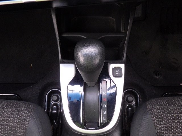 HONDA FIT 2016 Image 38