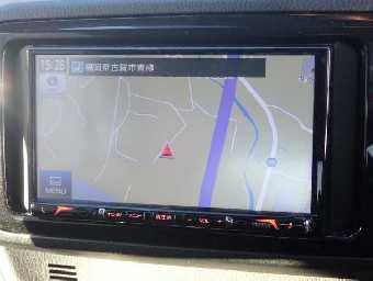 TOYOTA VITZ 2017 Image 4