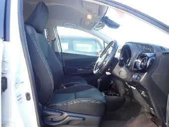 TOYOTA VITZ 2017 Image 5