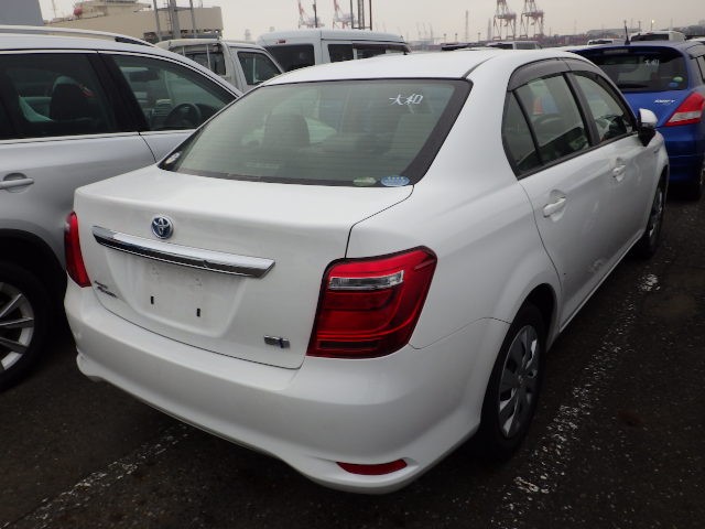 TOYOTA COROLLA AXIO 2015 Image 24