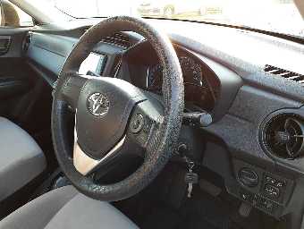 TOYOTA COROLLA AXIO 2015 Image 6