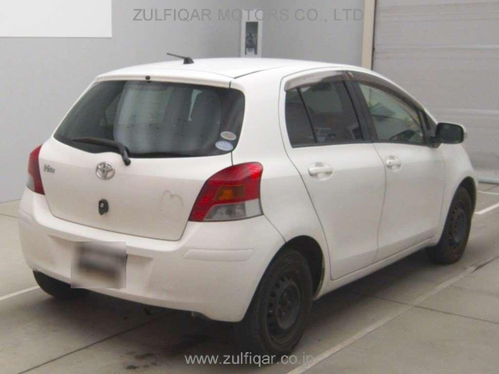 TOYOTA VITZ 2009 Image 2