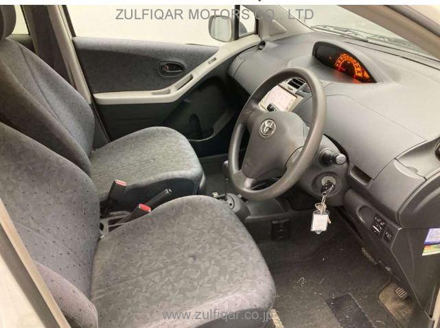 TOYOTA VITZ 2009 Image 3