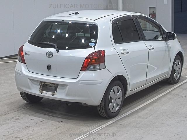 TOYOTA VITZ 2008 Image 2