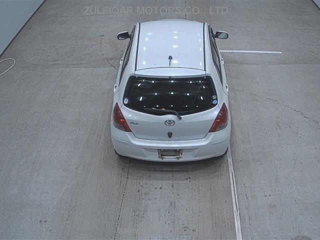 TOYOTA VITZ 2008 Image 4