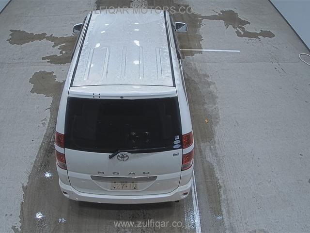 TOYOTA NOAH 2006 Image 3