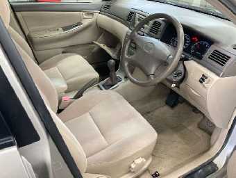 TOYOTA COROLLA 2004 Image 3