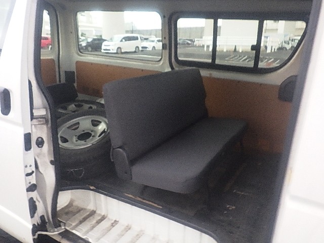 TOYOTA HIACE 2013 Image 25