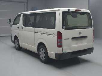TOYOTA HIACE 2013 Image 4