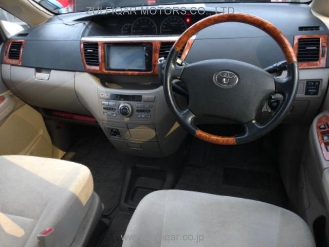 TOYOTA NOAH 2006 Image 3