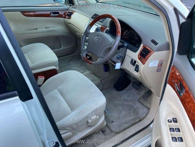 TOYOTA IPSUM 2007 Image 3