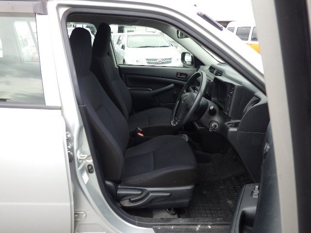 TOYOTA PROBOX 2017 Image 20