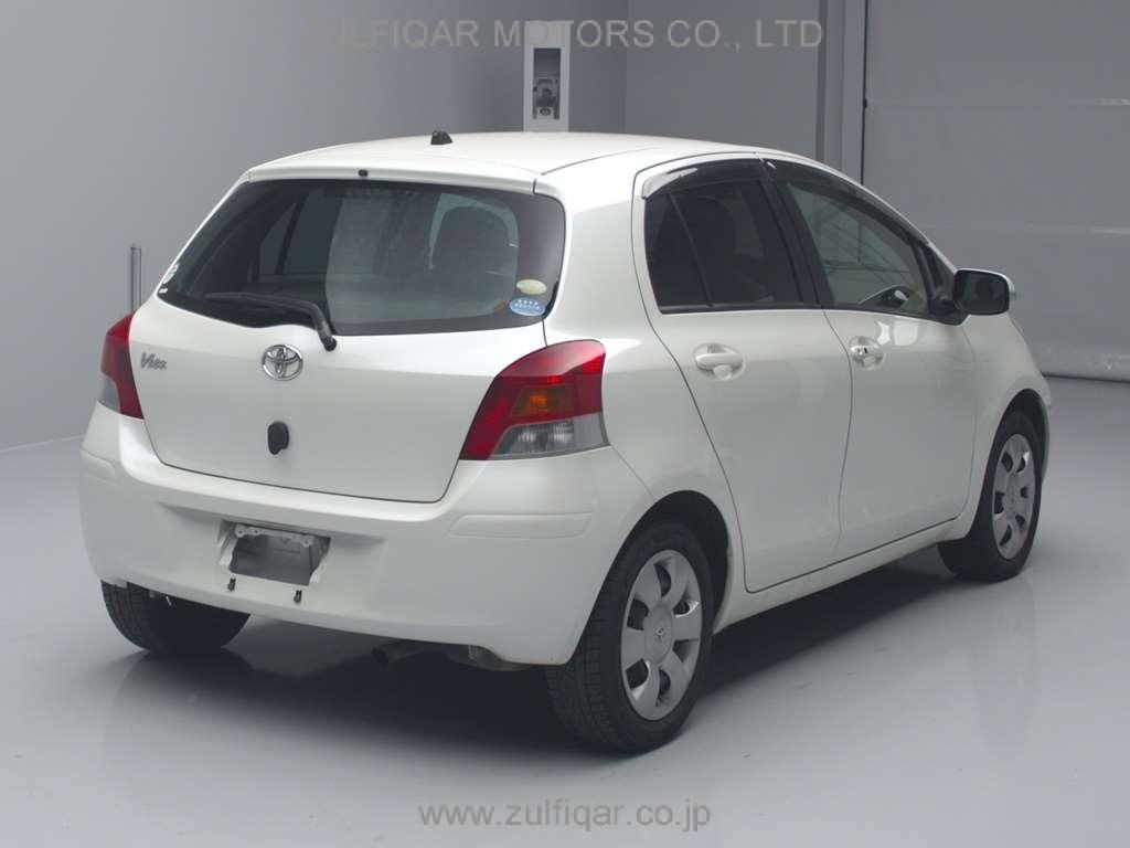 TOYOTA VITZ 2007 Image 2