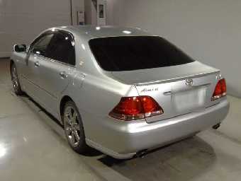 TOYOTA CROWN 2006 Image 2