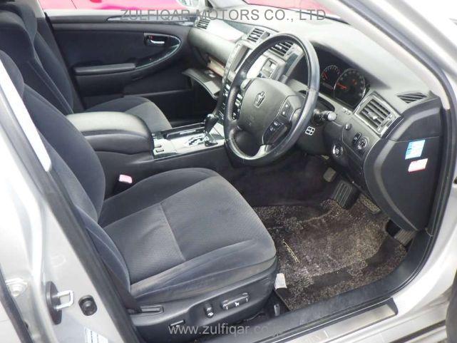 TOYOTA CROWN 2006 Image 3