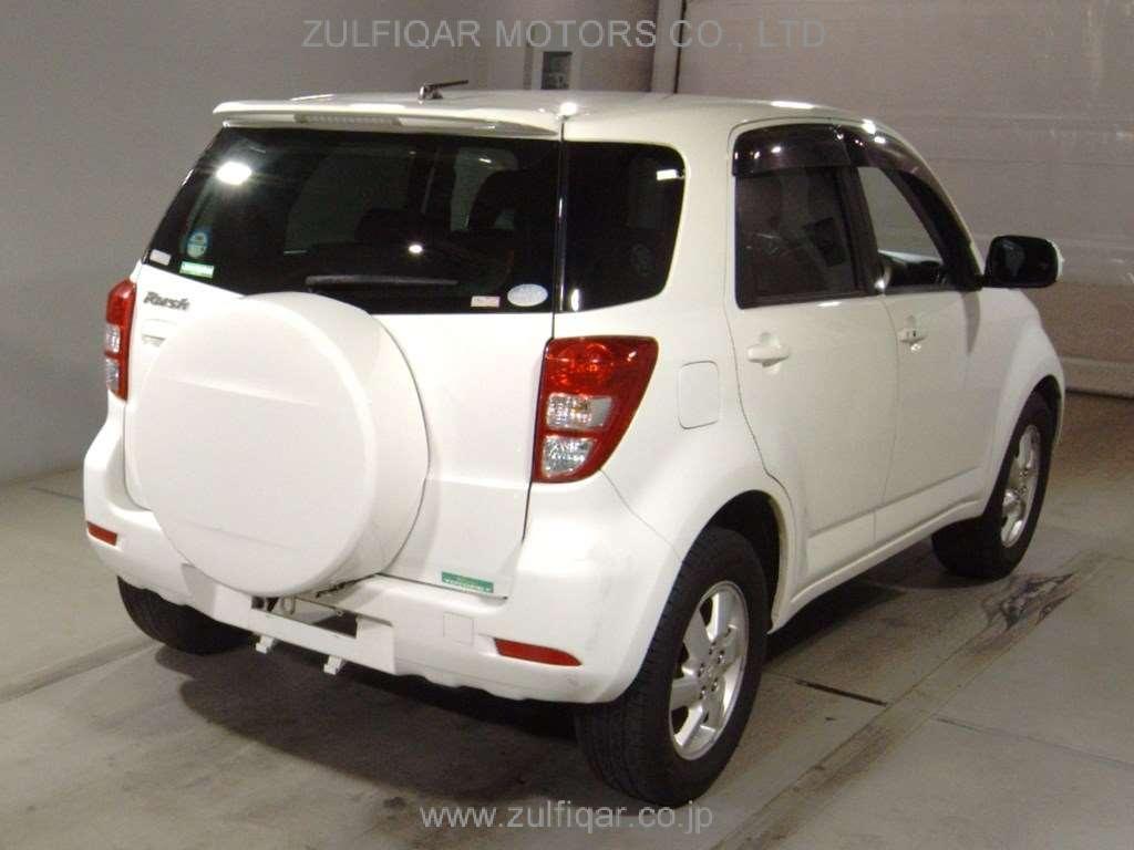 TOYOTA RUSH 2006 Image 2