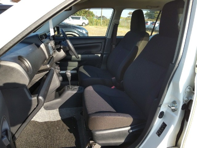 TOYOTA PROBOX 2017 Image 20