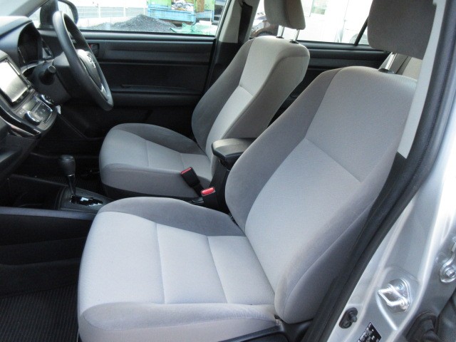 TOYOTA COROLLA AXIO 2017 Image 19